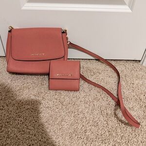 MICHAEL KORS - Pink Crossbody Bag & Wallet Set **preowned**